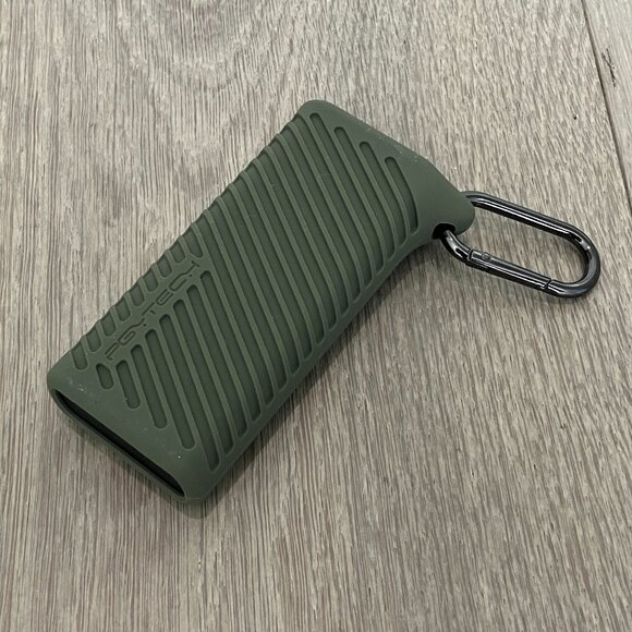 PGYTech High Speed SD Card Reader Case in Moss - Picture 1 of 5